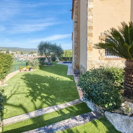 Sleeps 8 Pool Wifi *