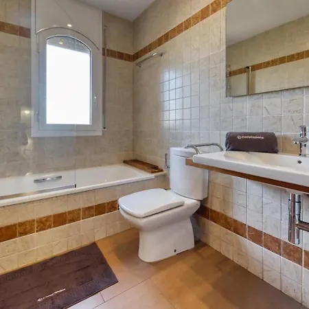 Sleeps 8 Pool Wifi Villa *