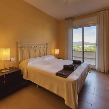 Sleeps 8 Pool Wifi Villa *